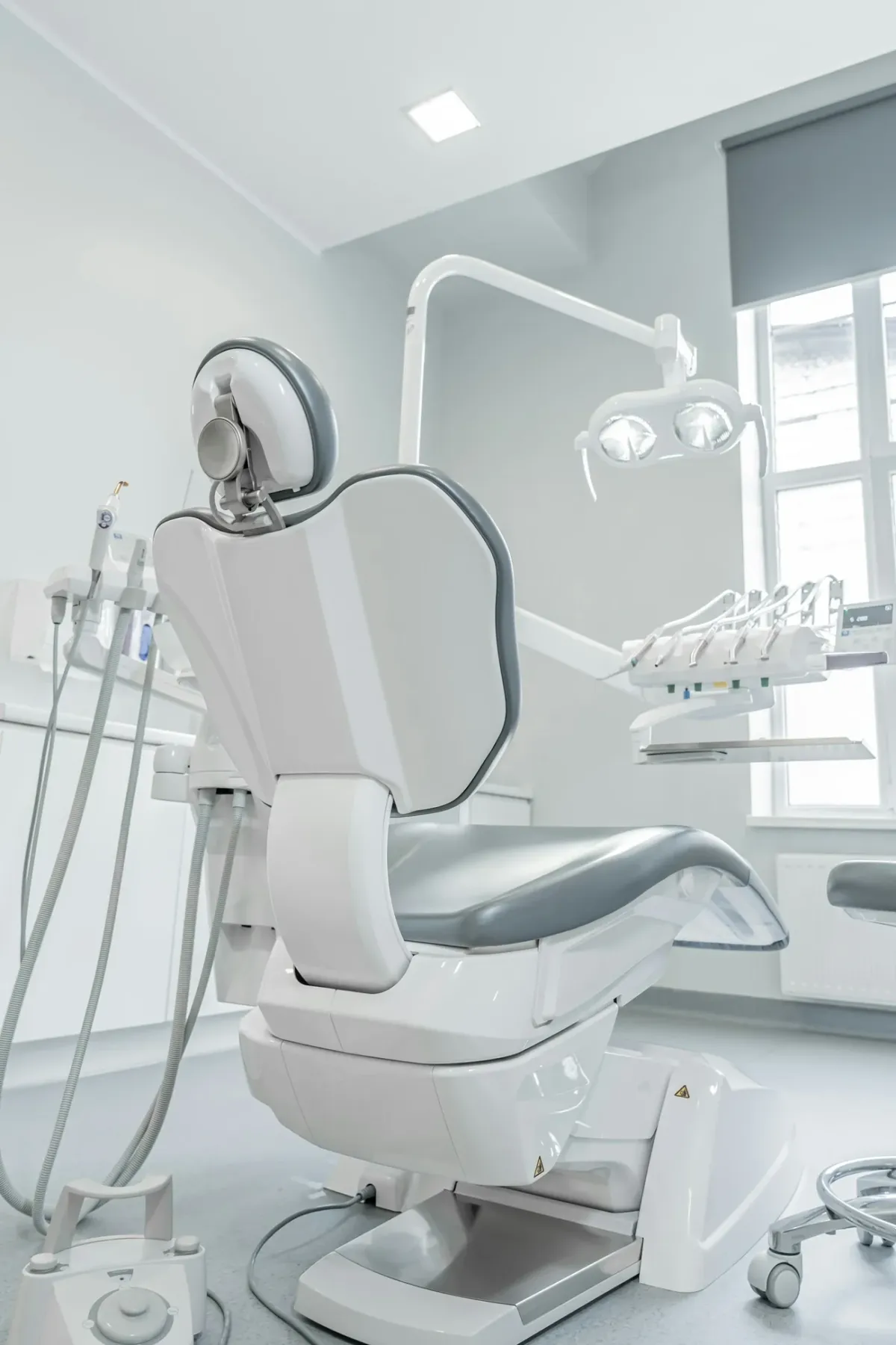 Kiedy krwawienie dziąseł oznacza, że potrzebny jest periodontolog w Lublinie (foto)